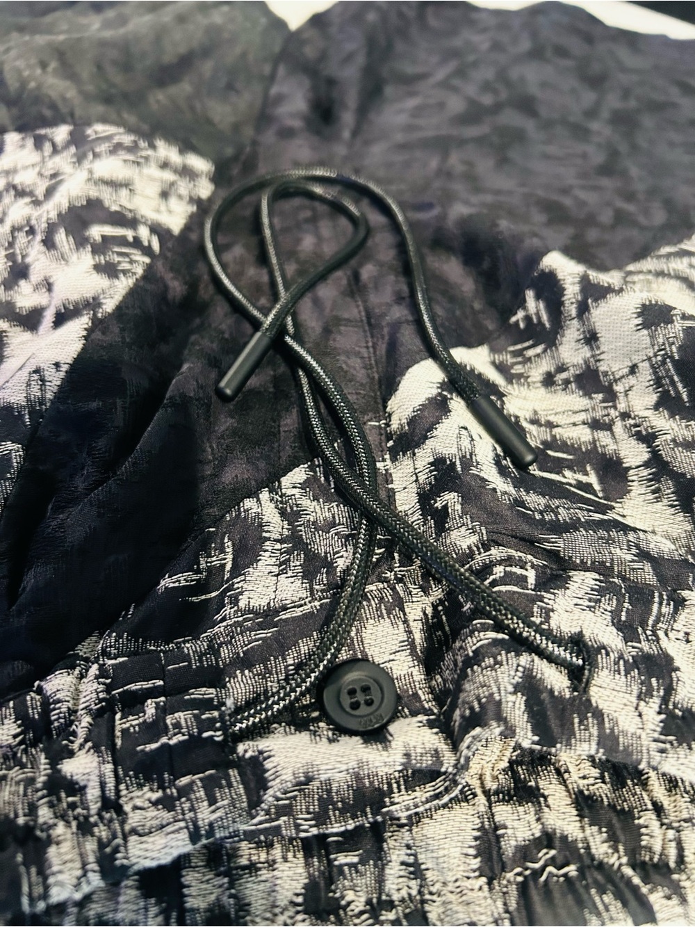 New RTA Brand Shorts - Picture 3 of 5